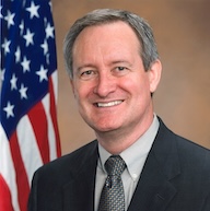 932px-Mike_Crapo_Official_Photo_110th_Congress